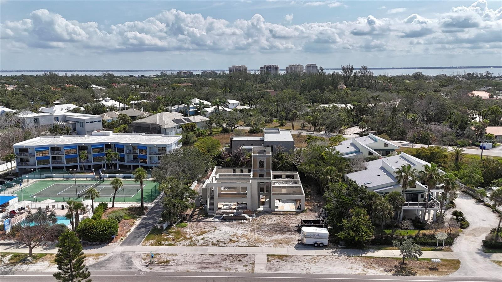 Image 3 of 10 For 2944 Gulf Of Mexico Drive