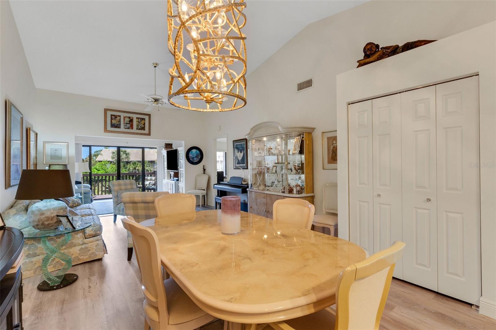 Image 17 of 53 For 5632 Ashton Lake Drive 5632