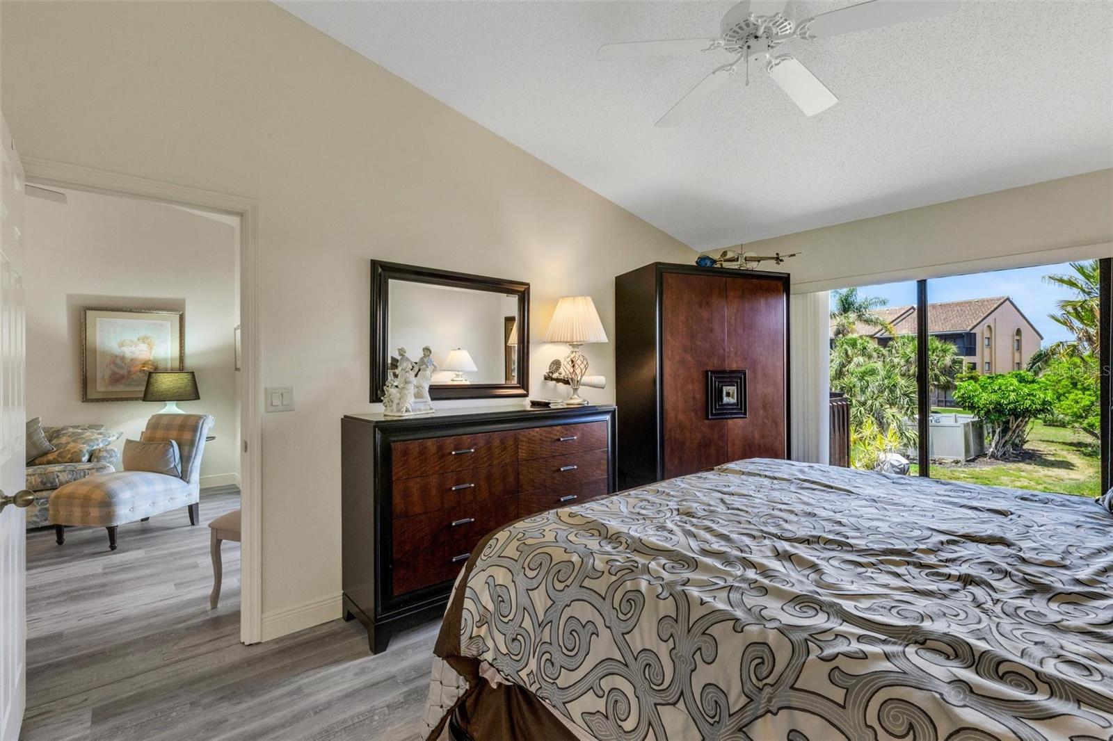 Image 37 of 53 For 5632 Ashton Lake Drive 5632