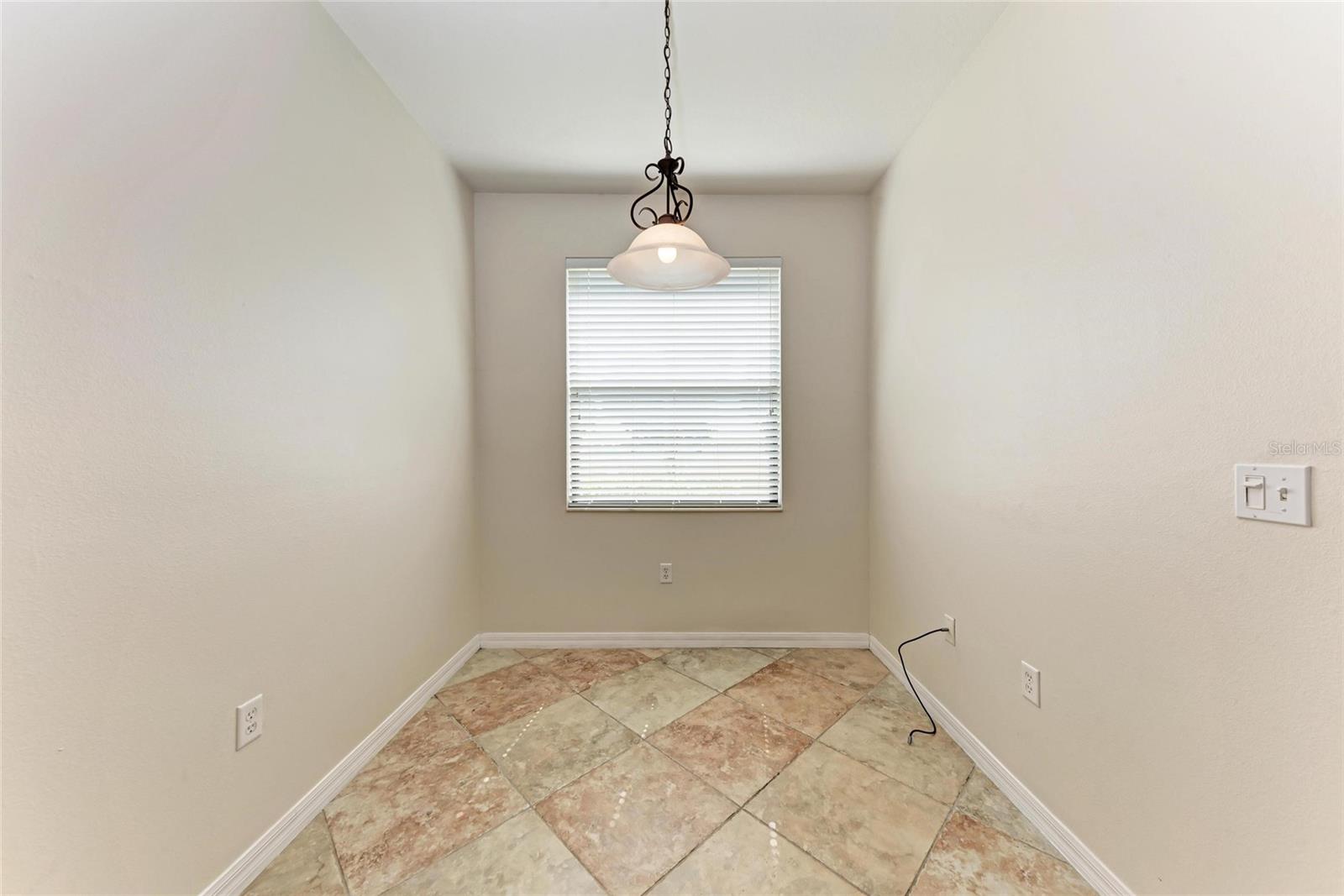 Image 14 of 39 For 4309 Via Piedra Circle 6-103
