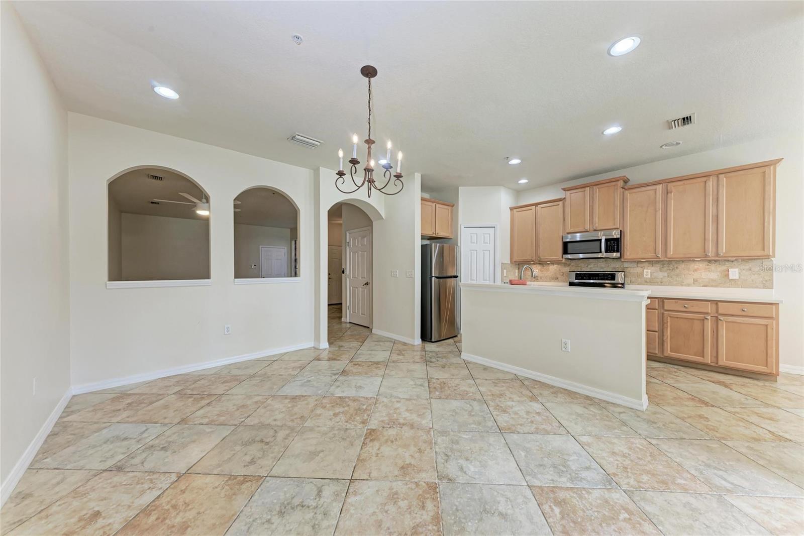 Image 17 of 39 For 4309 Via Piedra Circle 6-103