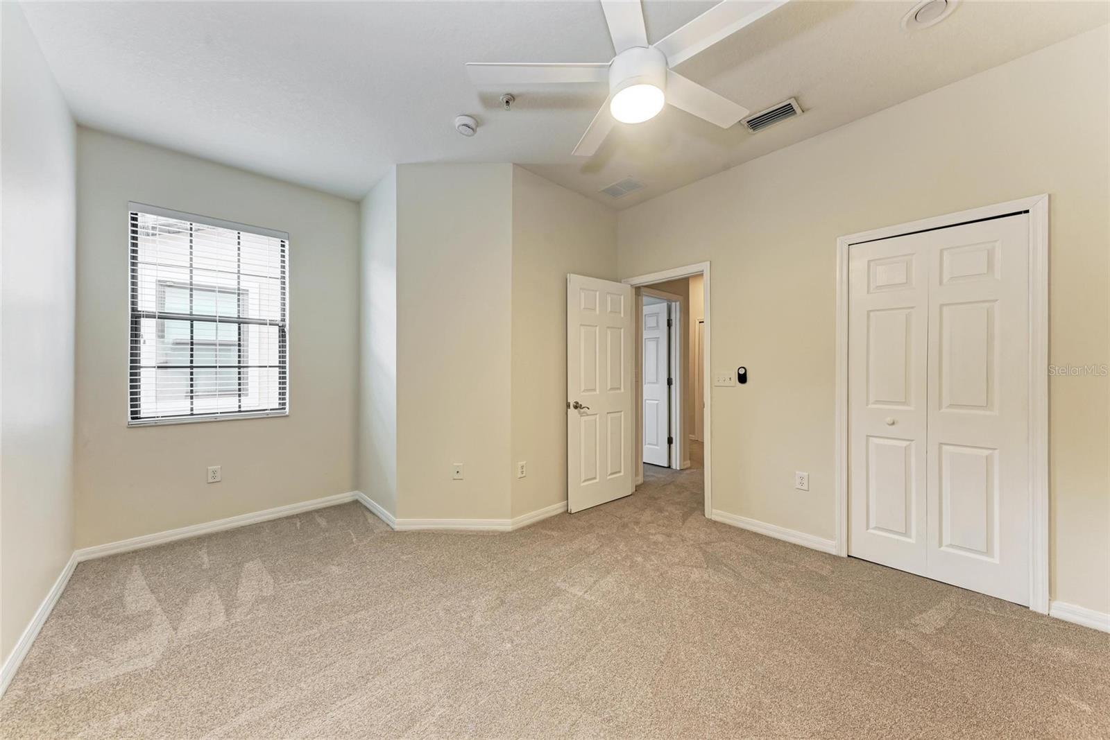 Image 31 of 39 For 4309 Via Piedra Circle 6-103