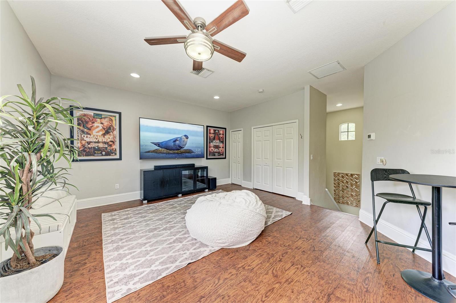 Image 40 of 78 For 6674 Coopers Hawk Court