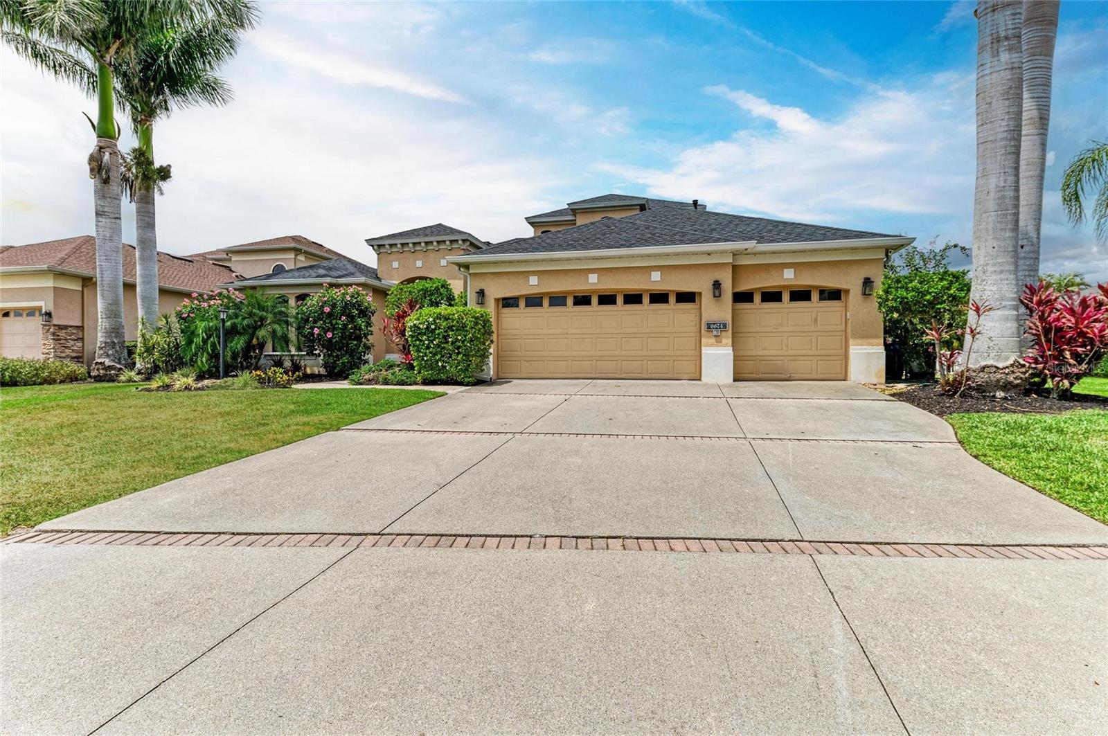 Image 65 of 78 For 6674 Coopers Hawk Court