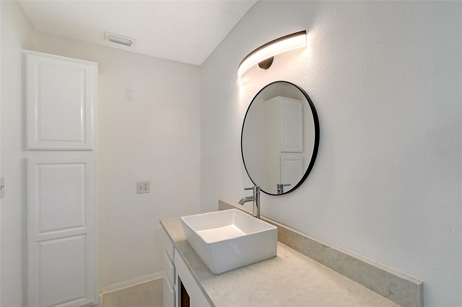 Image 31 of 54 For 415 Courbet Drive 415