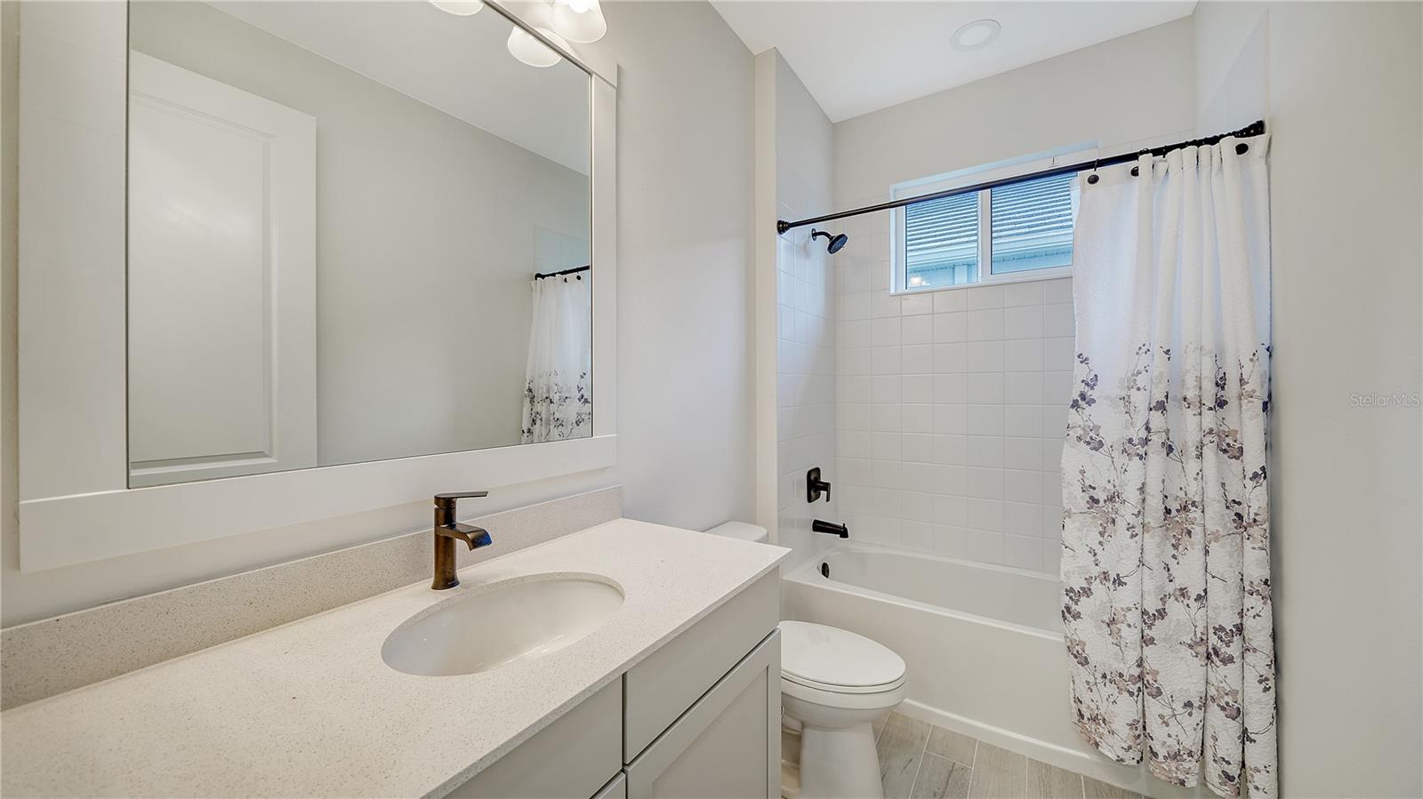 Image 17 of 57 For 8168 Sternway Road