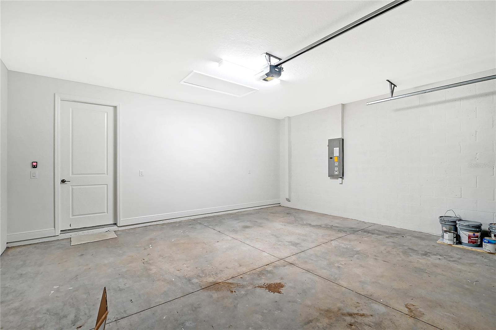 Image 21 of 57 For 8168 Sternway Road