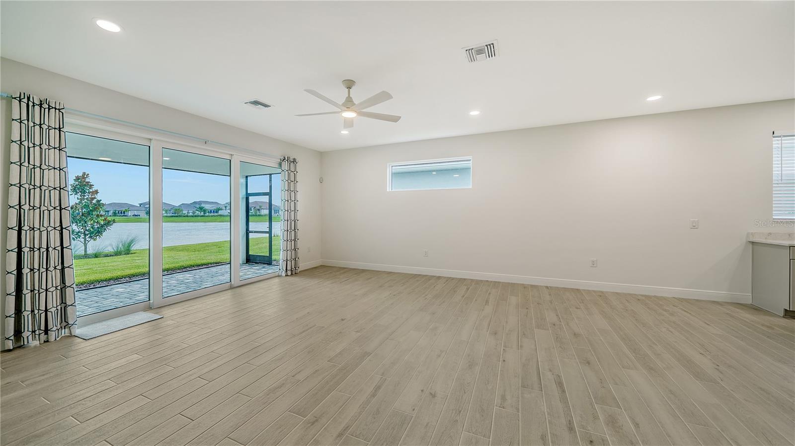 Image 4 of 57 For 8168 Sternway Road
