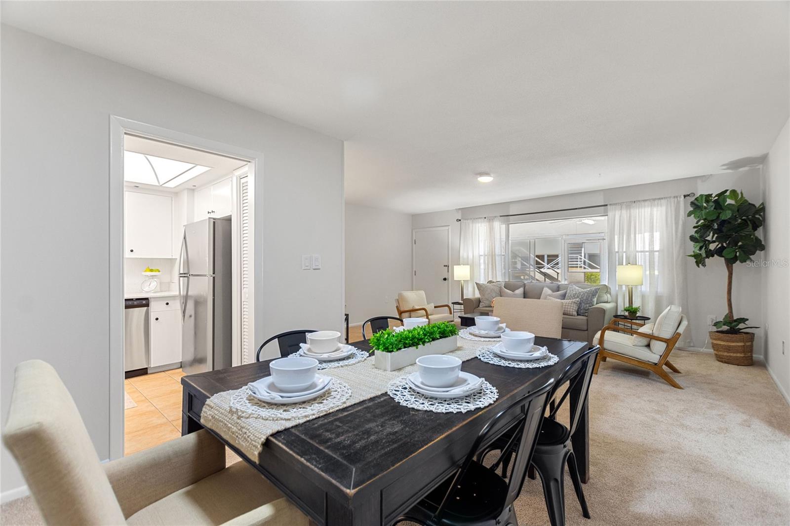Image 16 of 46 For 2507 Beneva Road 2