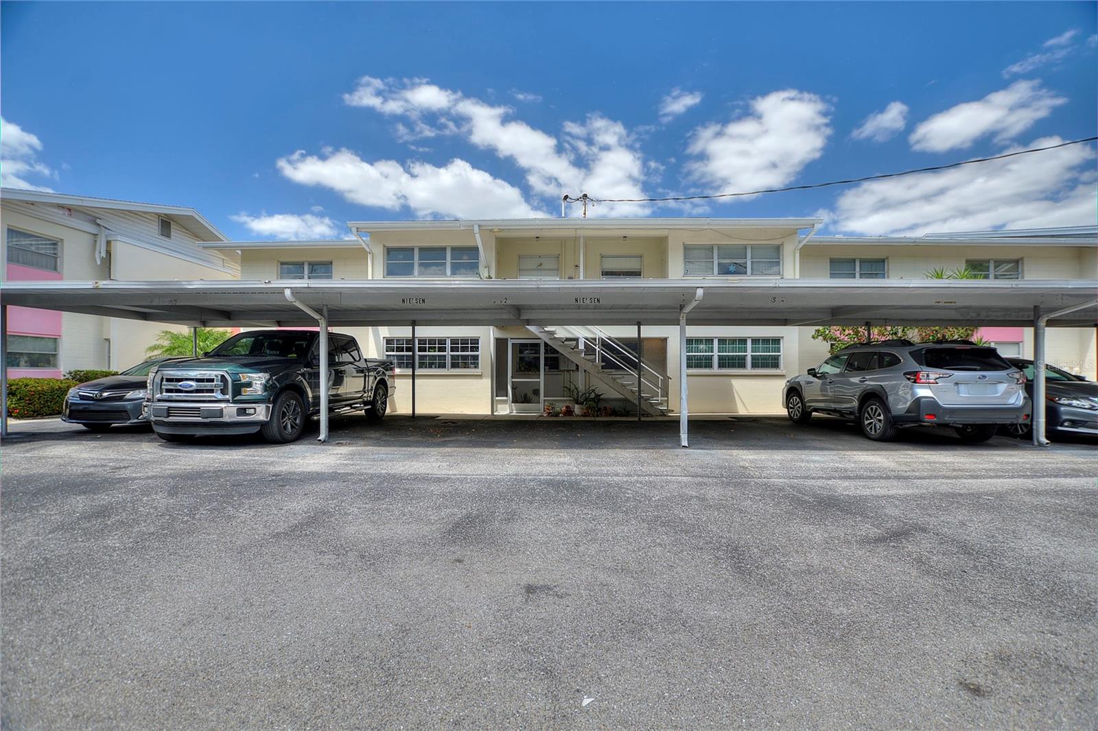Image 33 of 46 For 2507 Beneva Road 2
