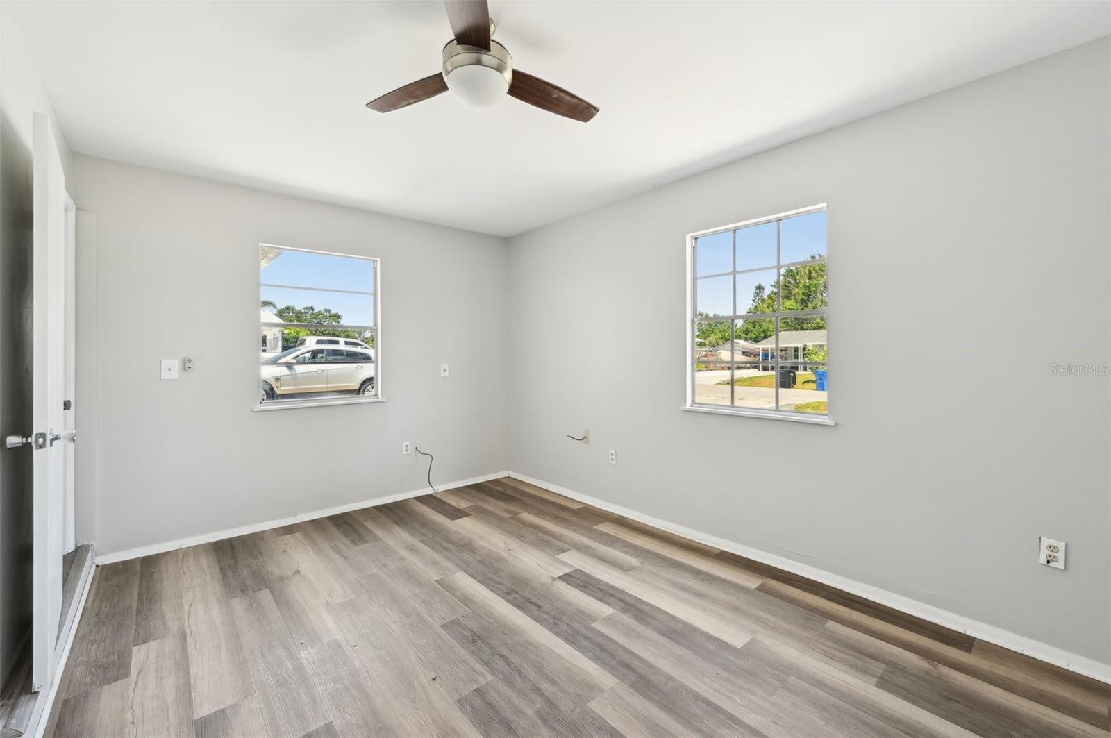 Image 19 of 32 For 920 Myrtle Avenue