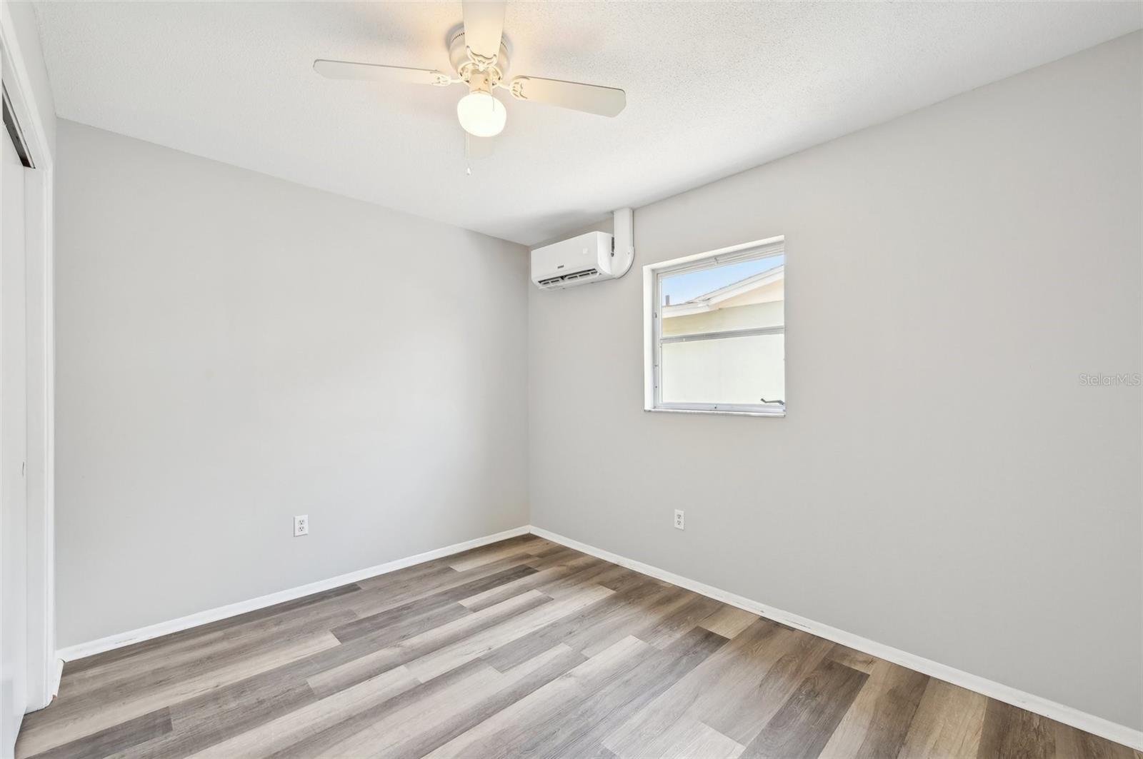 Image 21 of 32 For 920 Myrtle Avenue