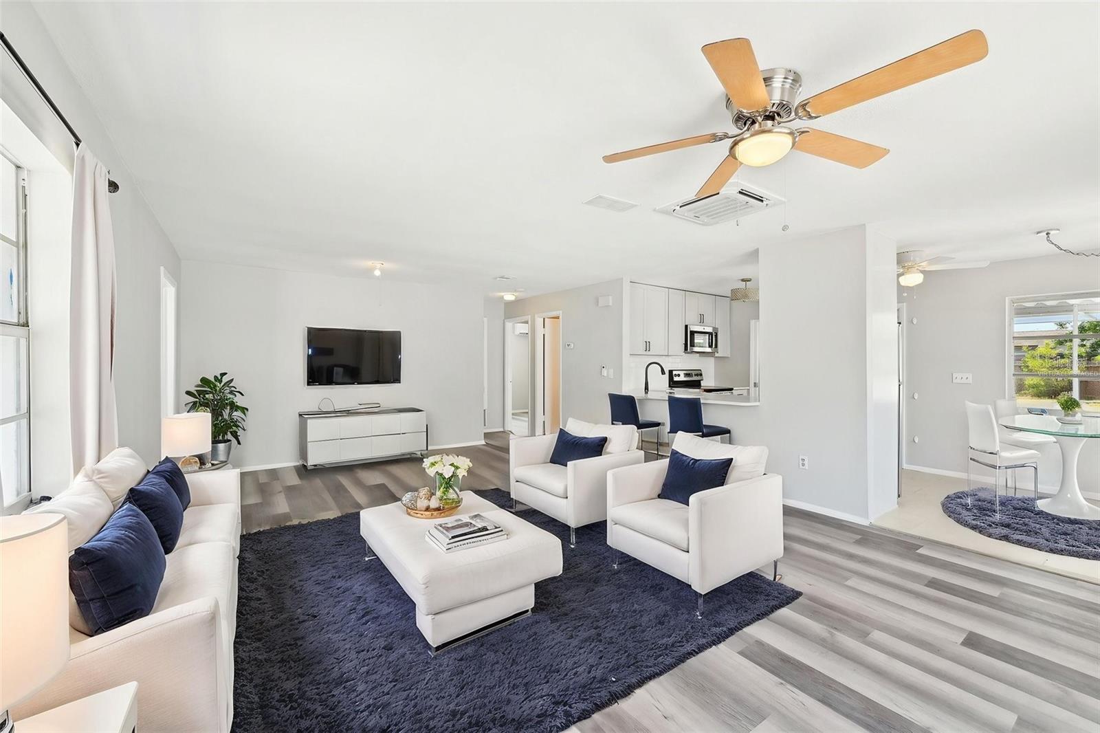 Image 4 of 32 For 920 Myrtle Avenue