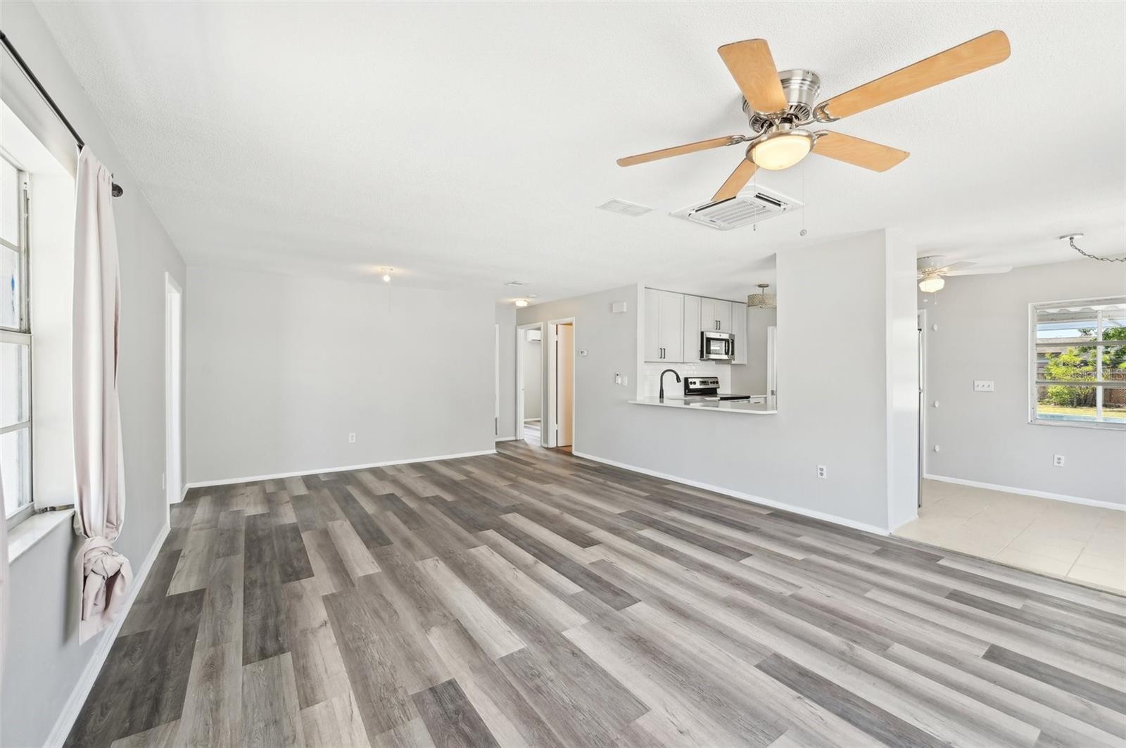 Image 5 of 32 For 920 Myrtle Avenue