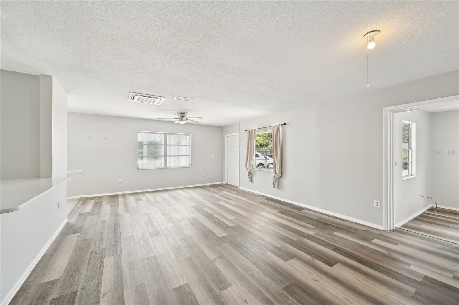 Image 6 of 32 For 920 Myrtle Avenue