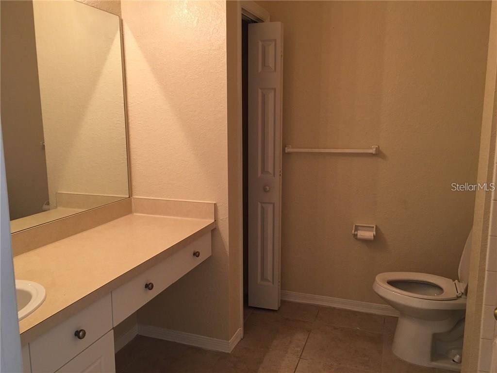 Image 12 of 12 For 18001 Richmond Place Drive 1222