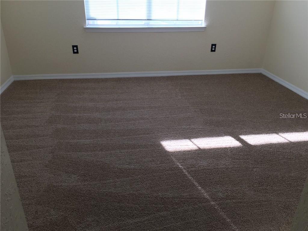 Image 8 of 12 For 18001 Richmond Place Drive 1222