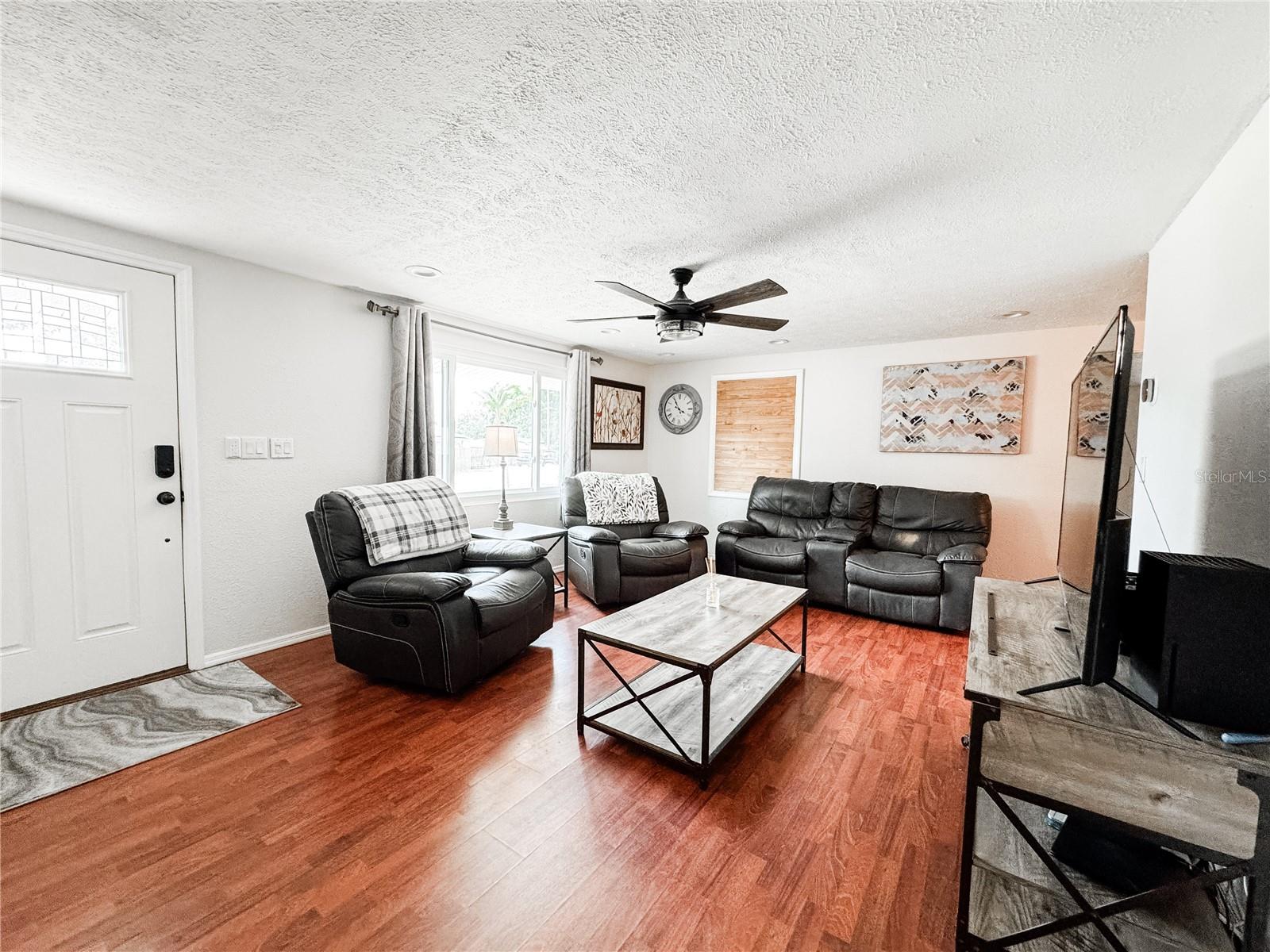 Image 5 of 36 For 5307 47th Street Court E