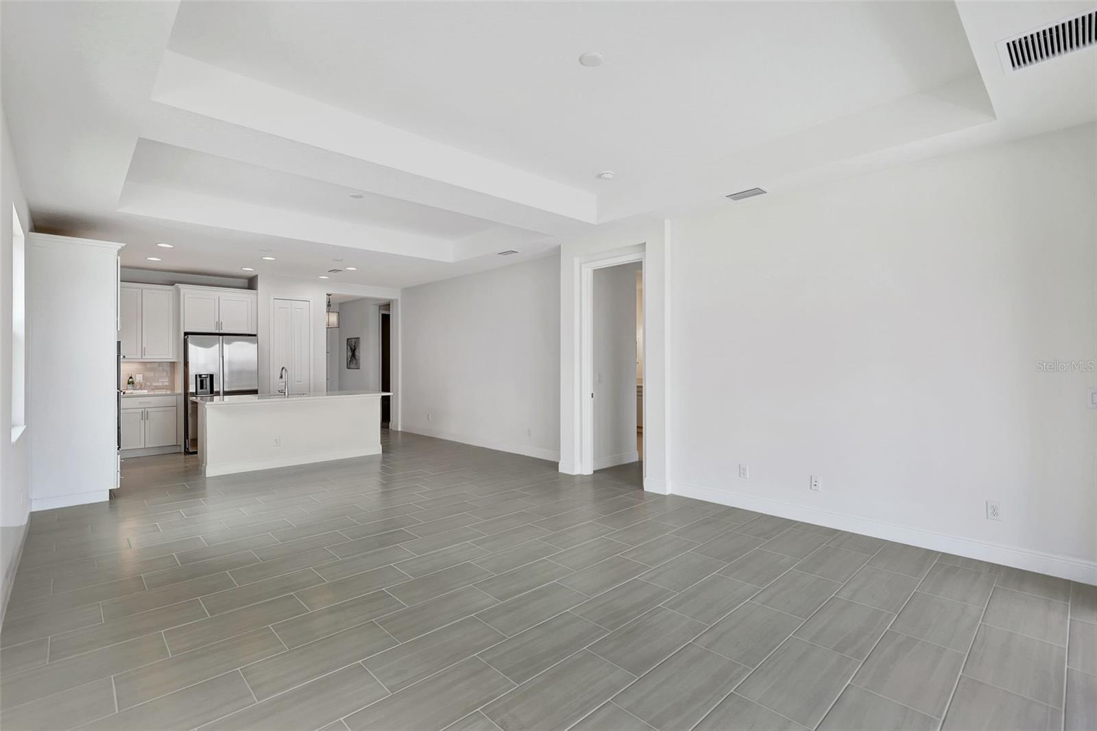 Image 10 of 61 For 251 Okeeffe Circle
