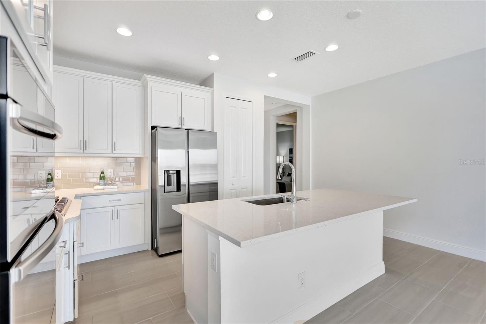 Image 17 of 61 For 251 Okeeffe Circle
