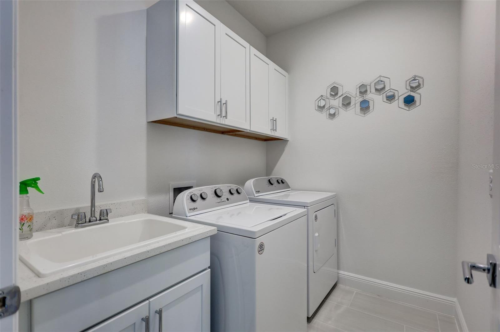 Image 33 of 61 For 251 Okeeffe Circle