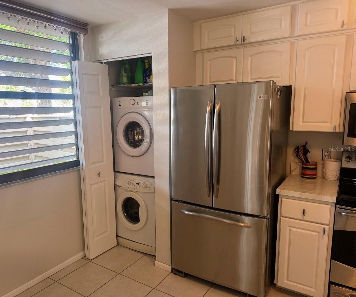 Image 13 of 17 For 647 Woodlawn Drive 647