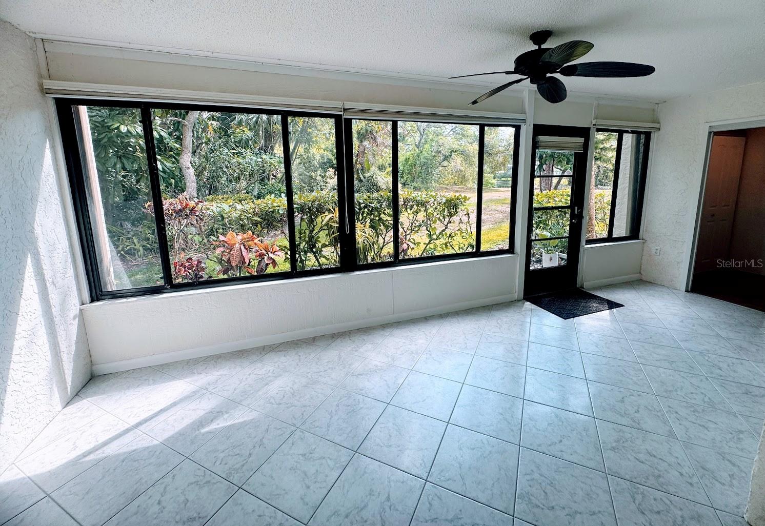 Image 3 of 17 For 647 Woodlawn Drive 647