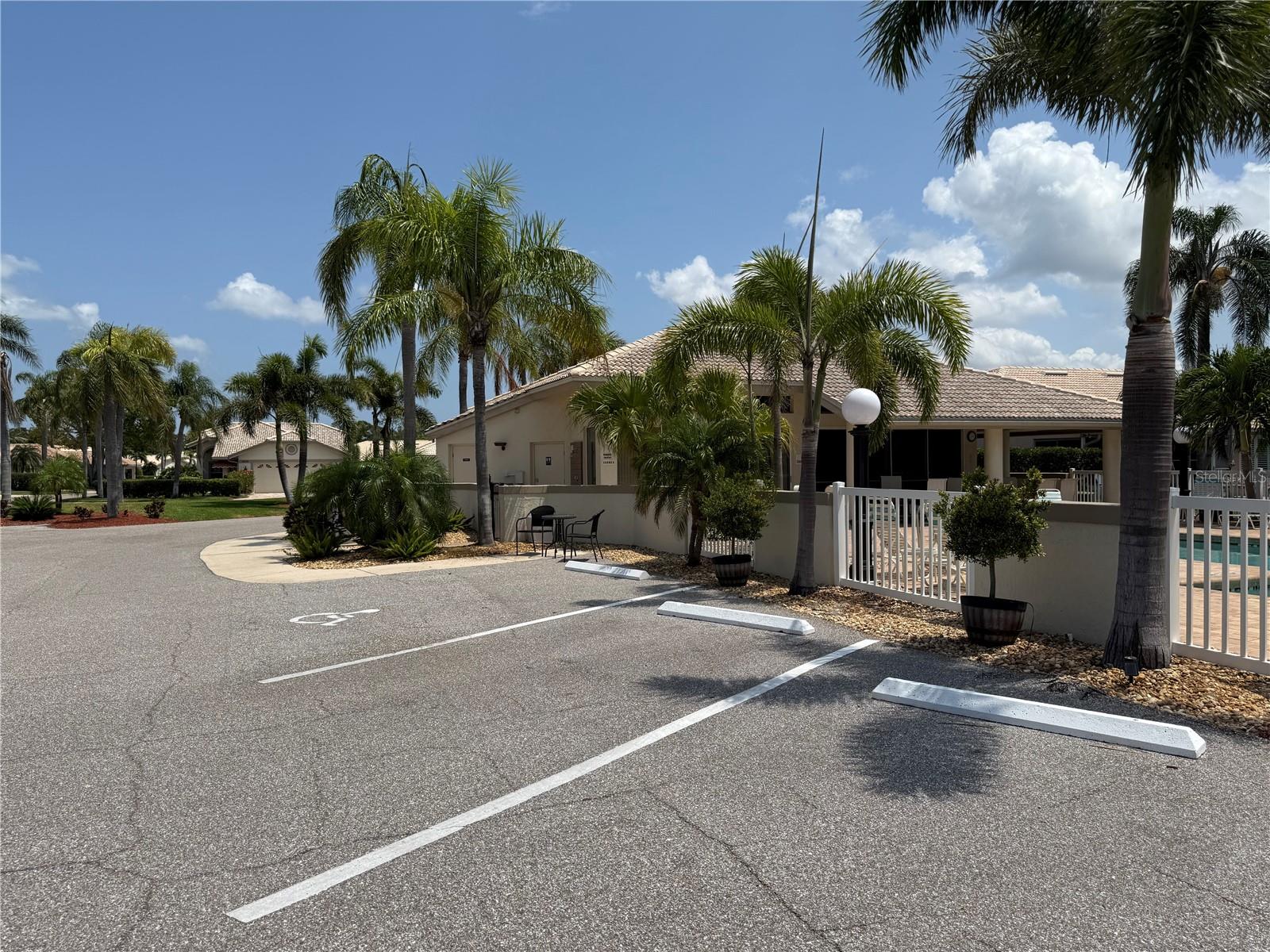 Image 23 of 34 For 4613 Muirfield Drive