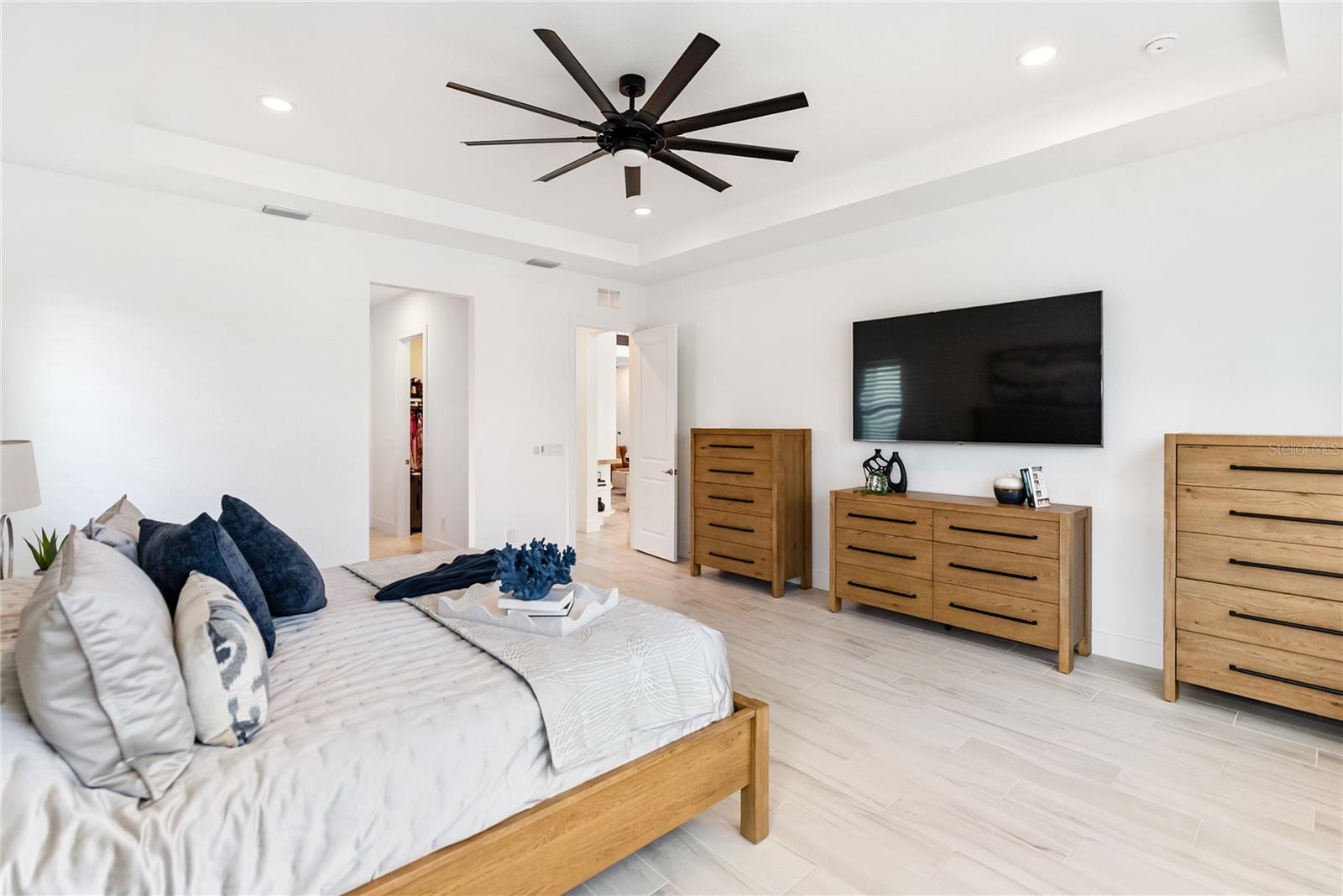 Image 43 of 91 For 18215 Cayo Largo Place