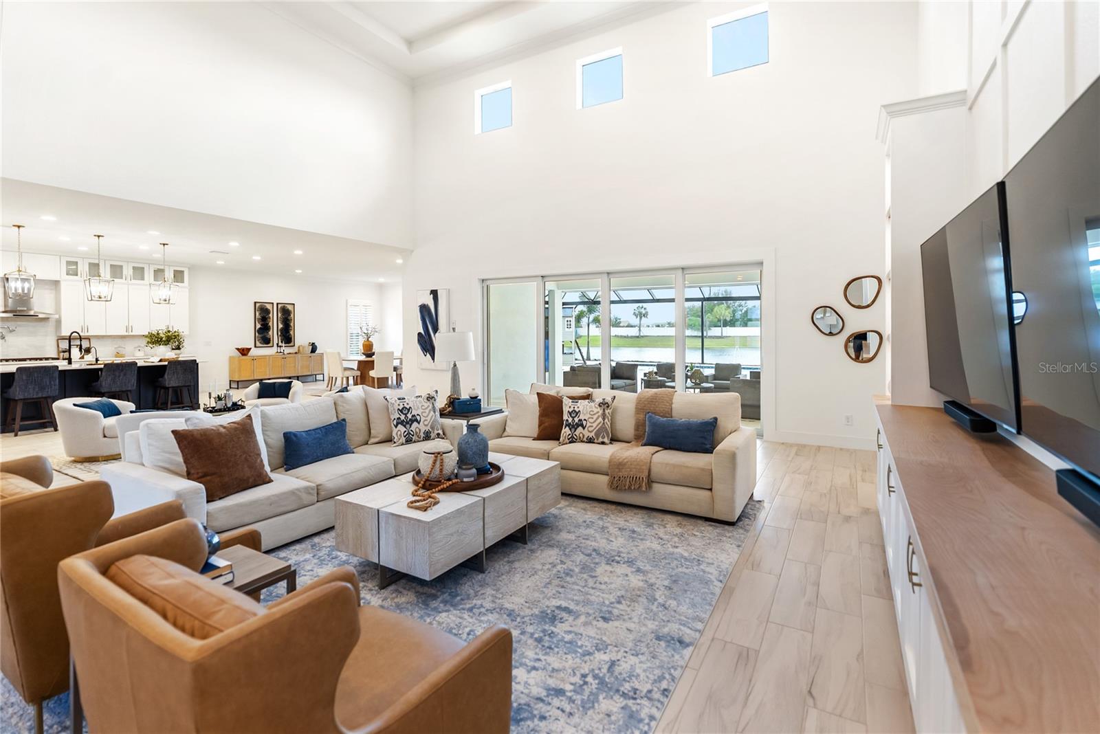 Image 8 of 91 For 18215 Cayo Largo Place