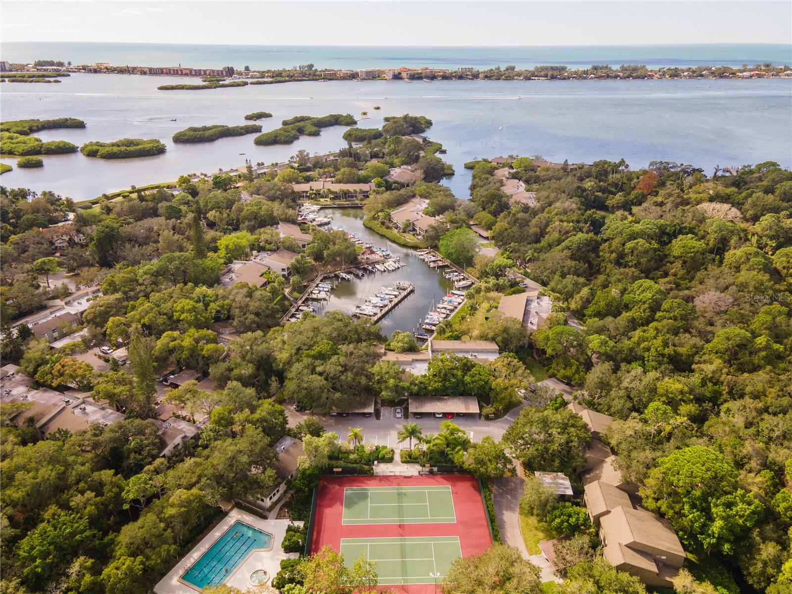 Image 33 of 41 For 1629 Pelican Cove Road 138a