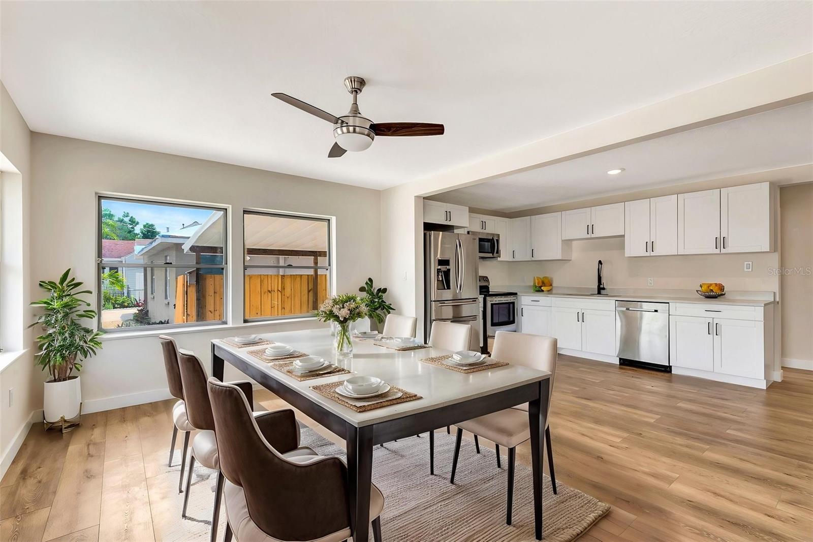 Image 12 of 54 For 609 25th Avenue W