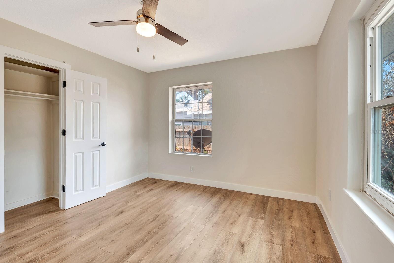 Image 18 of 54 For 609 25th Avenue W