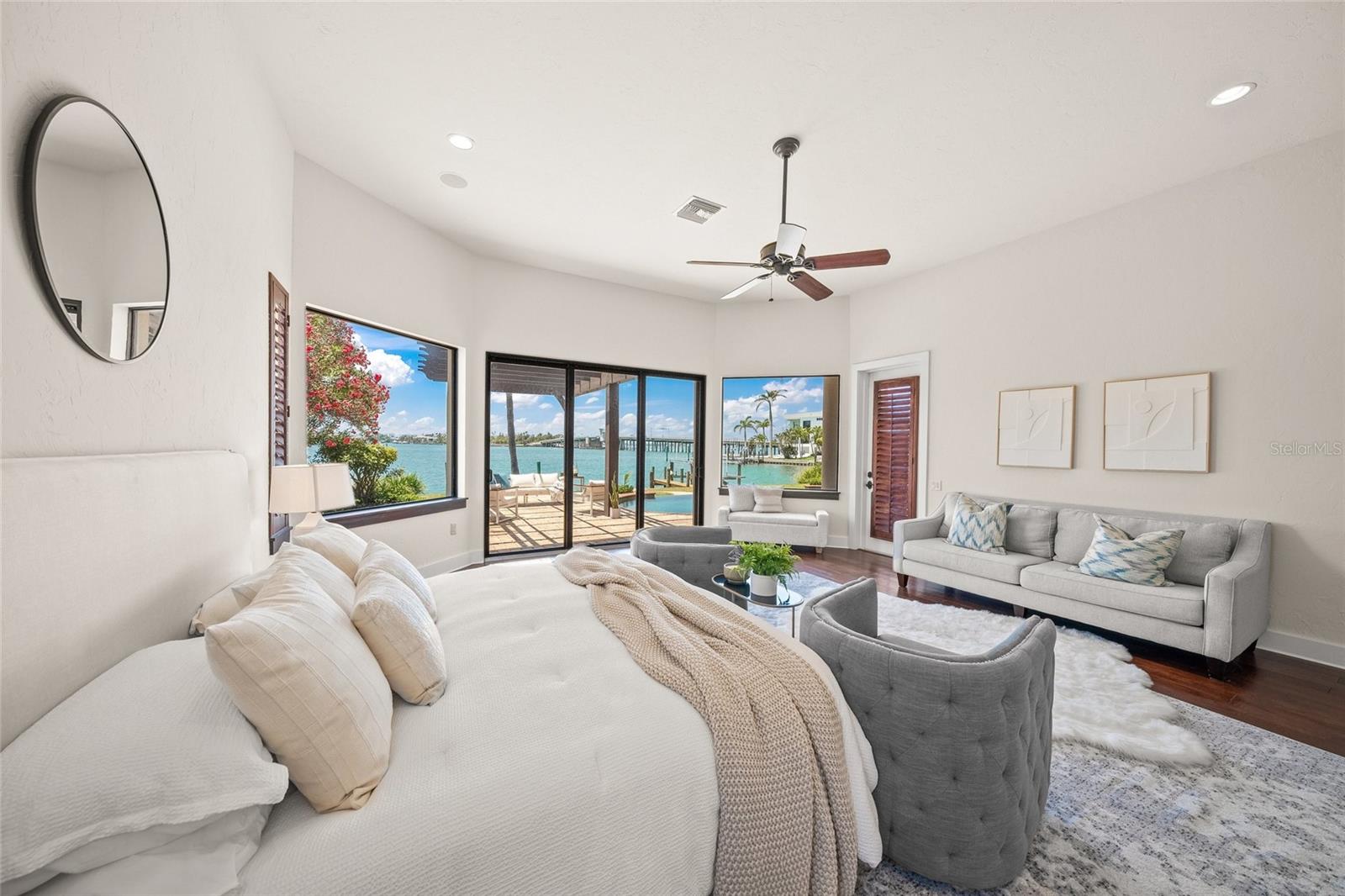 Image 29 of 97 For 3576 San Remo Terrace