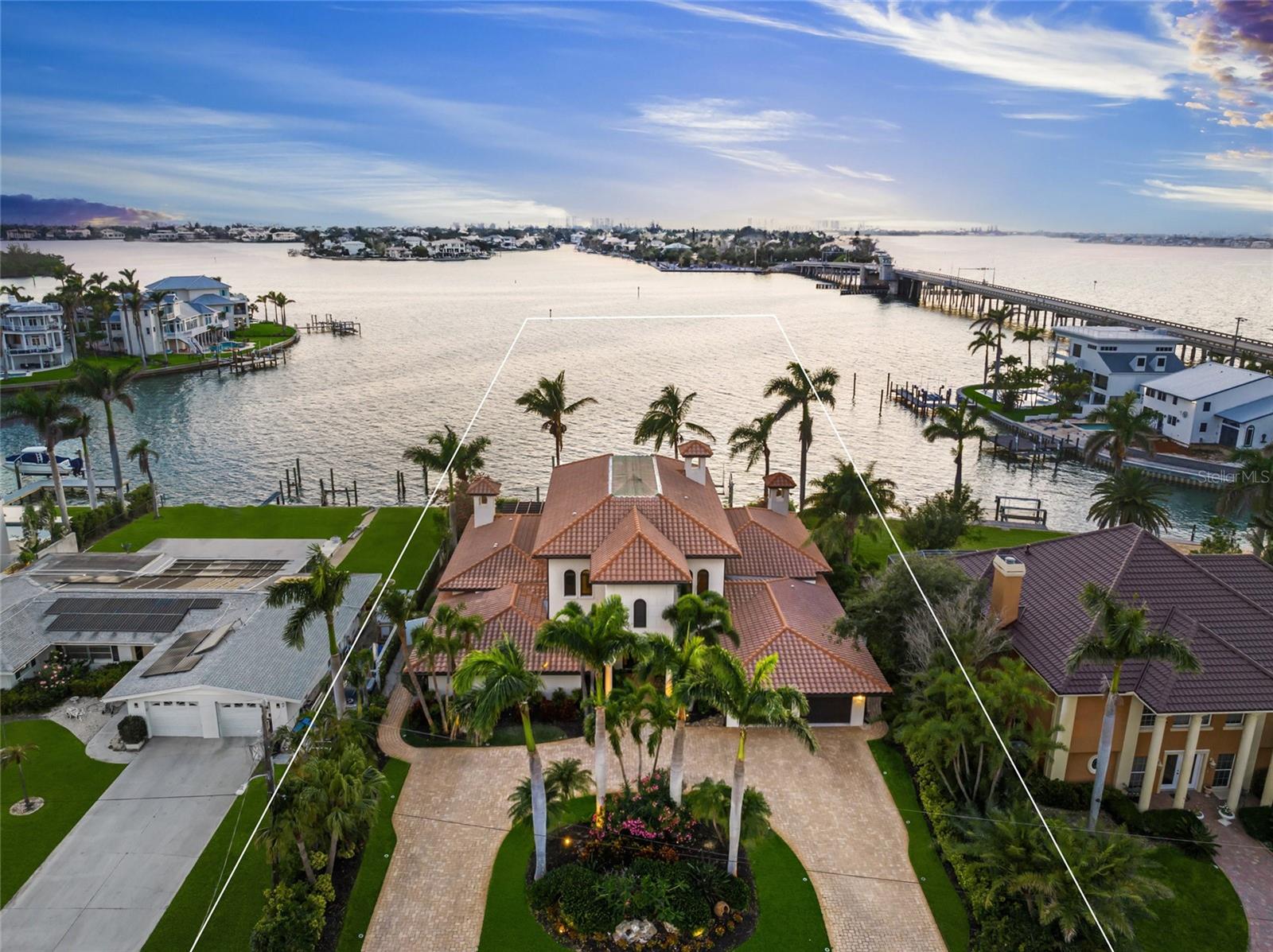 Image 64 of 97 For 3576 San Remo Terrace