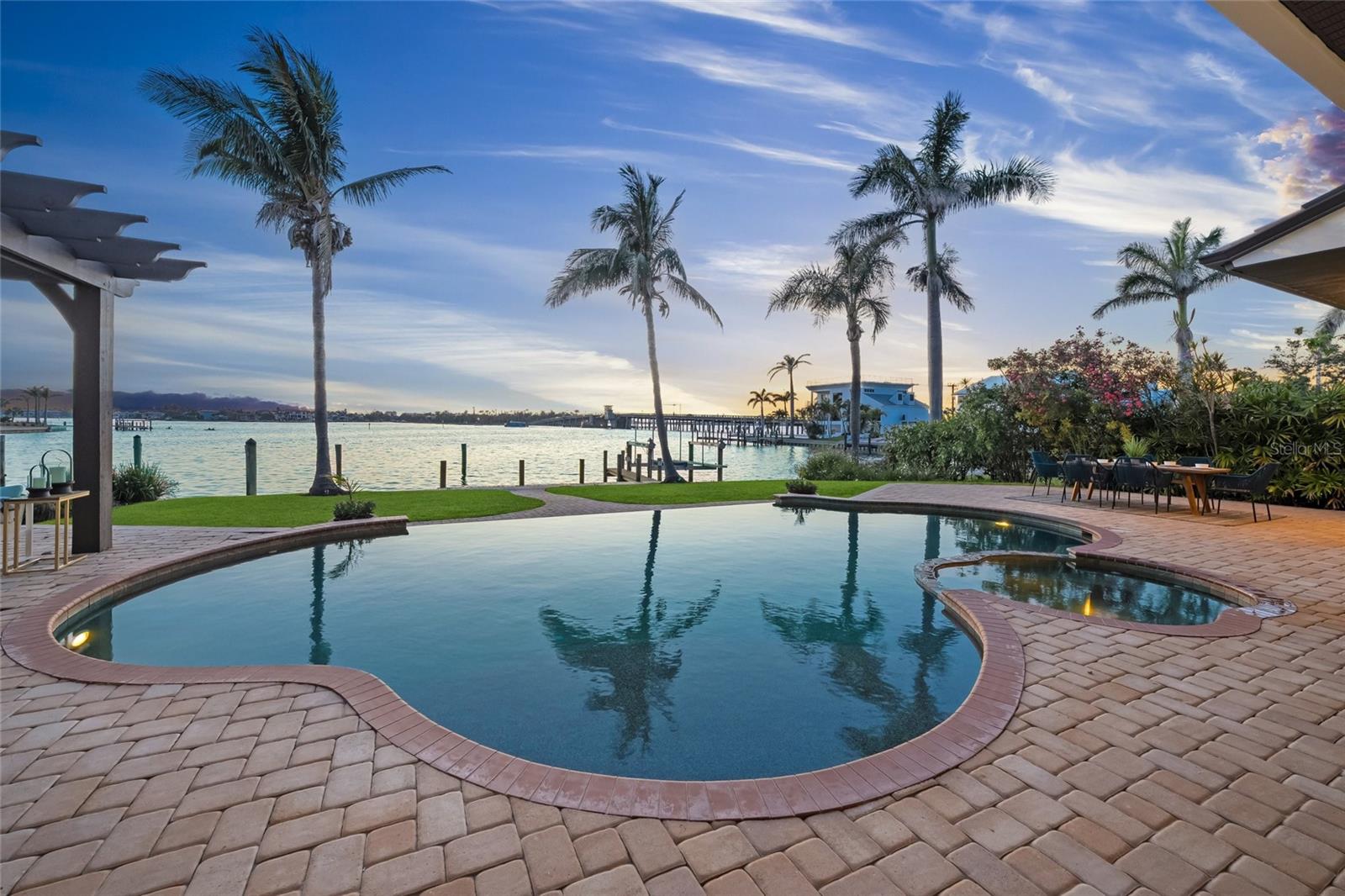 Image 78 of 97 For 3576 San Remo Terrace