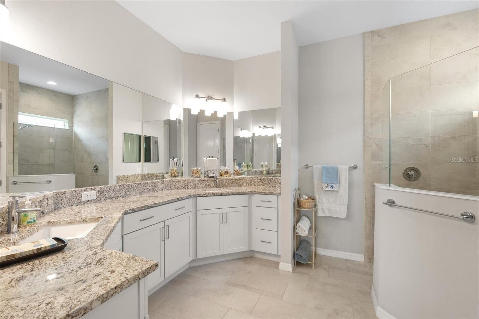 Image 27 of 53 For 12339 Glenridge Lane