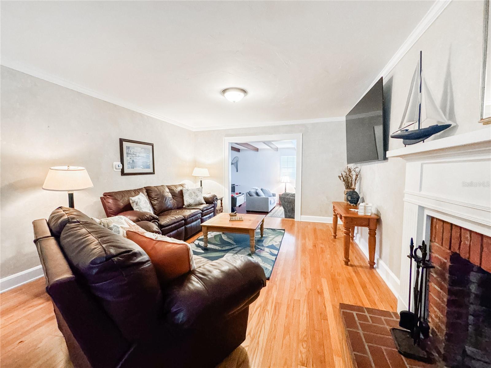 Image 23 of 55 For 708 32nd Street W