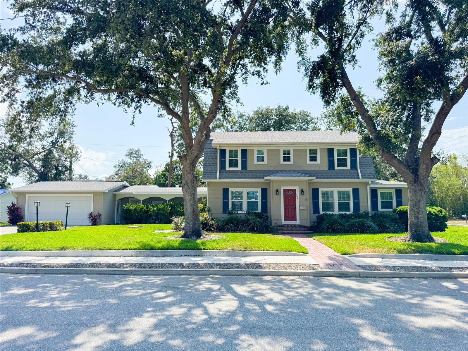 Image 3 of 55 For 708 32nd Street W
