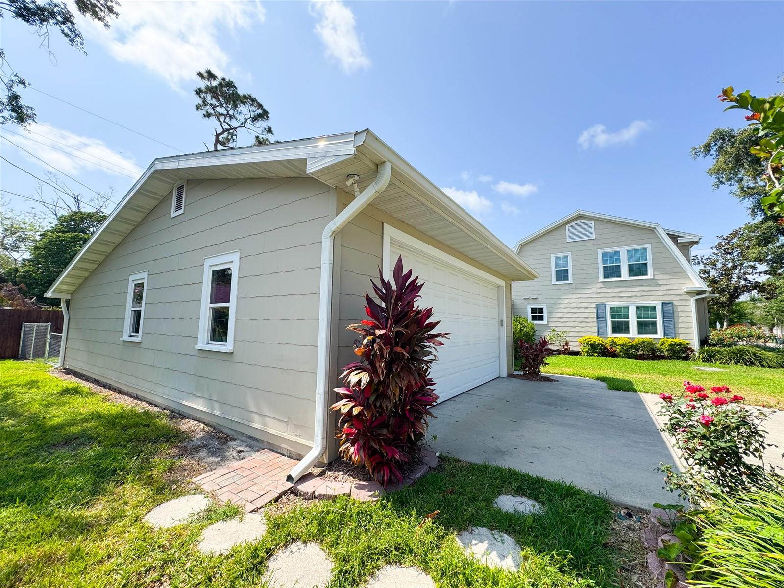 Image 55 of 55 For 708 32nd Street W