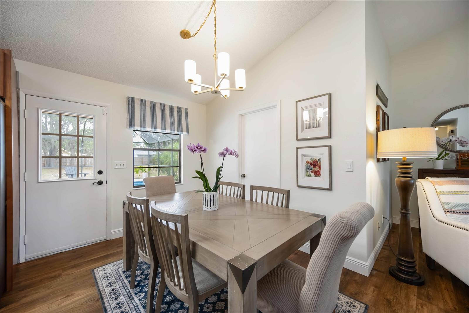Image 16 of 58 For 5204 24th Avenue E