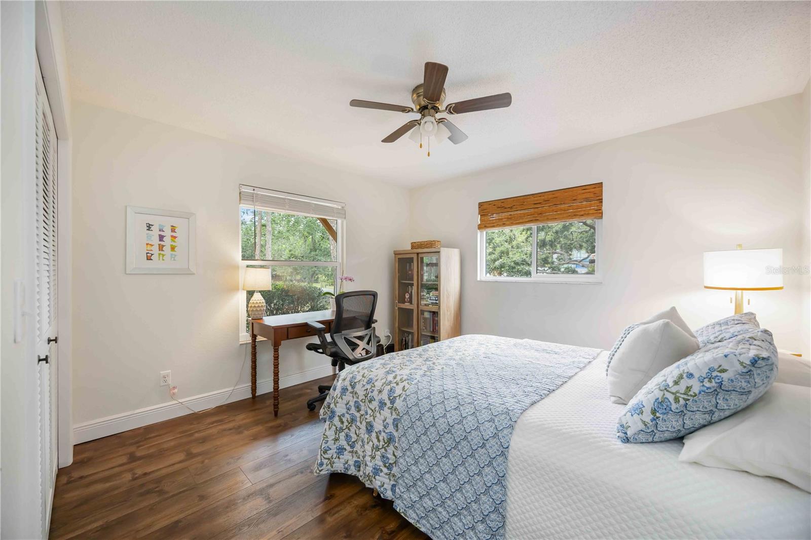 Image 20 of 58 For 5204 24th Avenue E