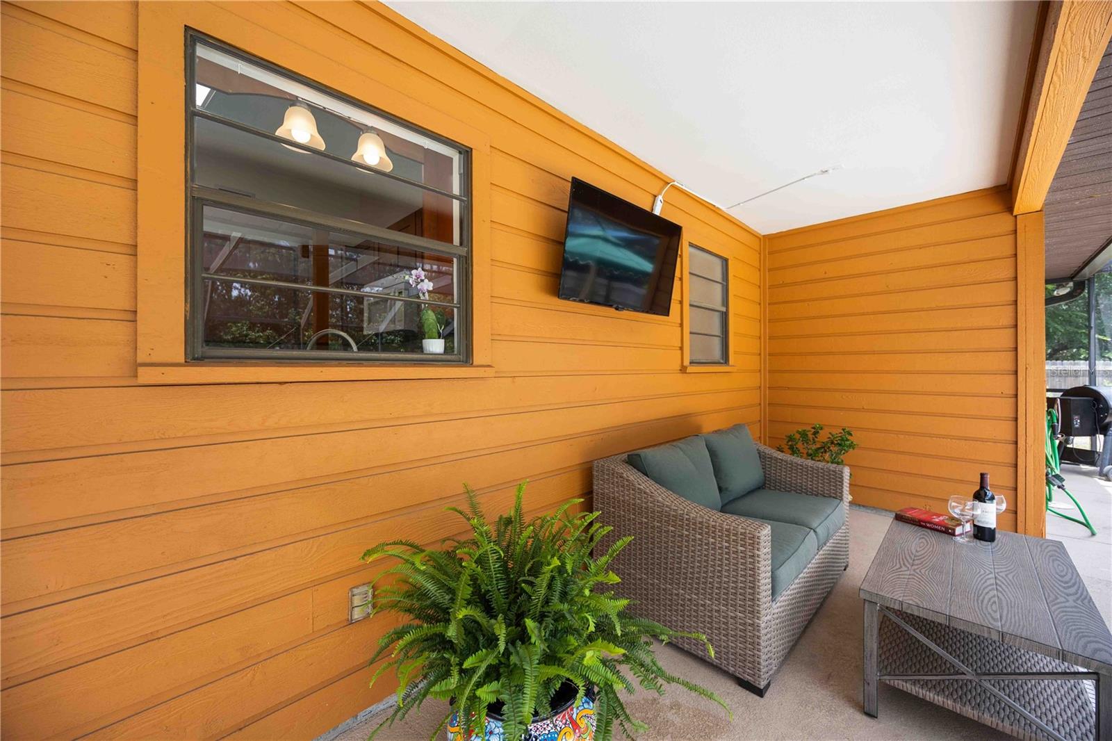 Image 33 of 58 For 5204 24th Avenue E