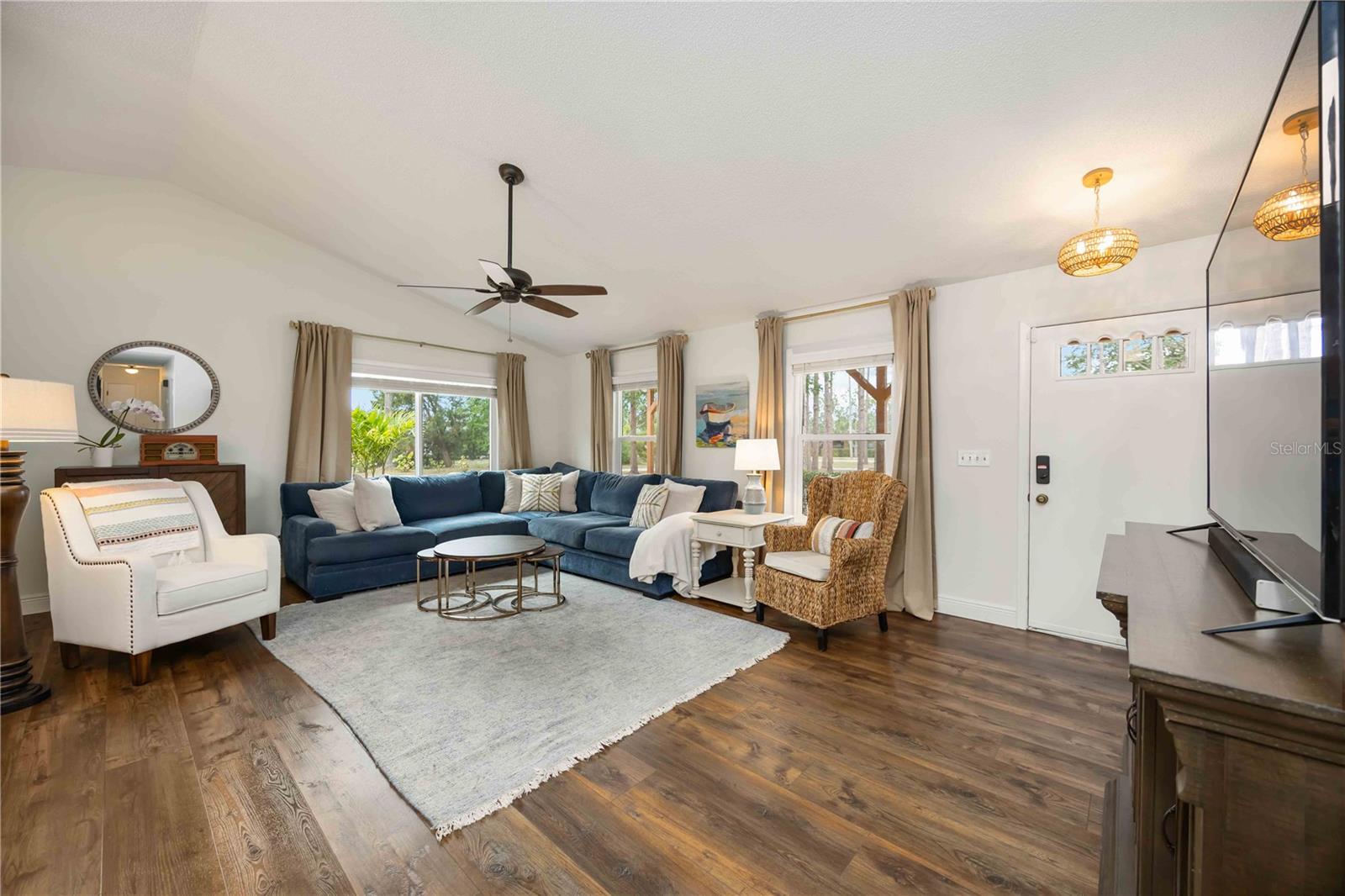 Image 4 of 58 For 5204 24th Avenue E
