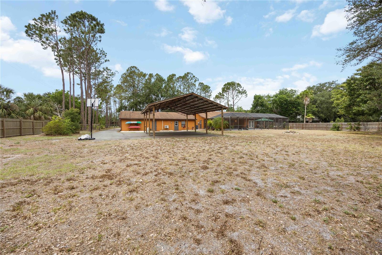 Image 41 of 58 For 5204 24th Avenue E