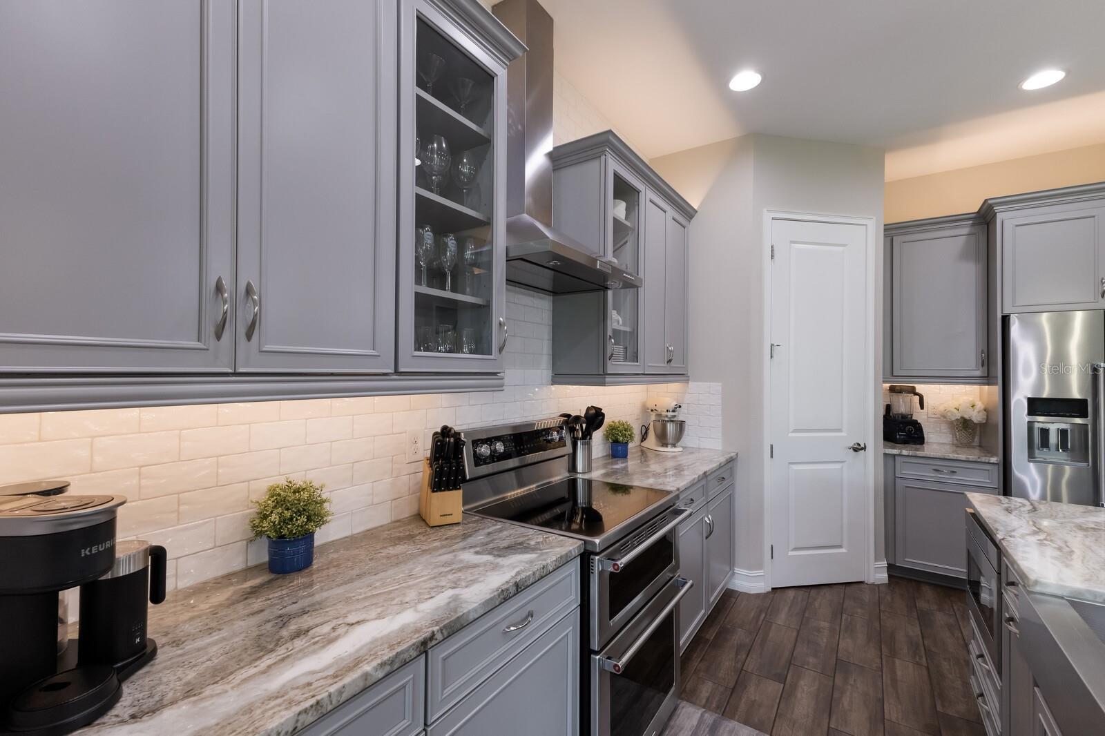 Image 12 of 31 For 11513 11th Avenue E