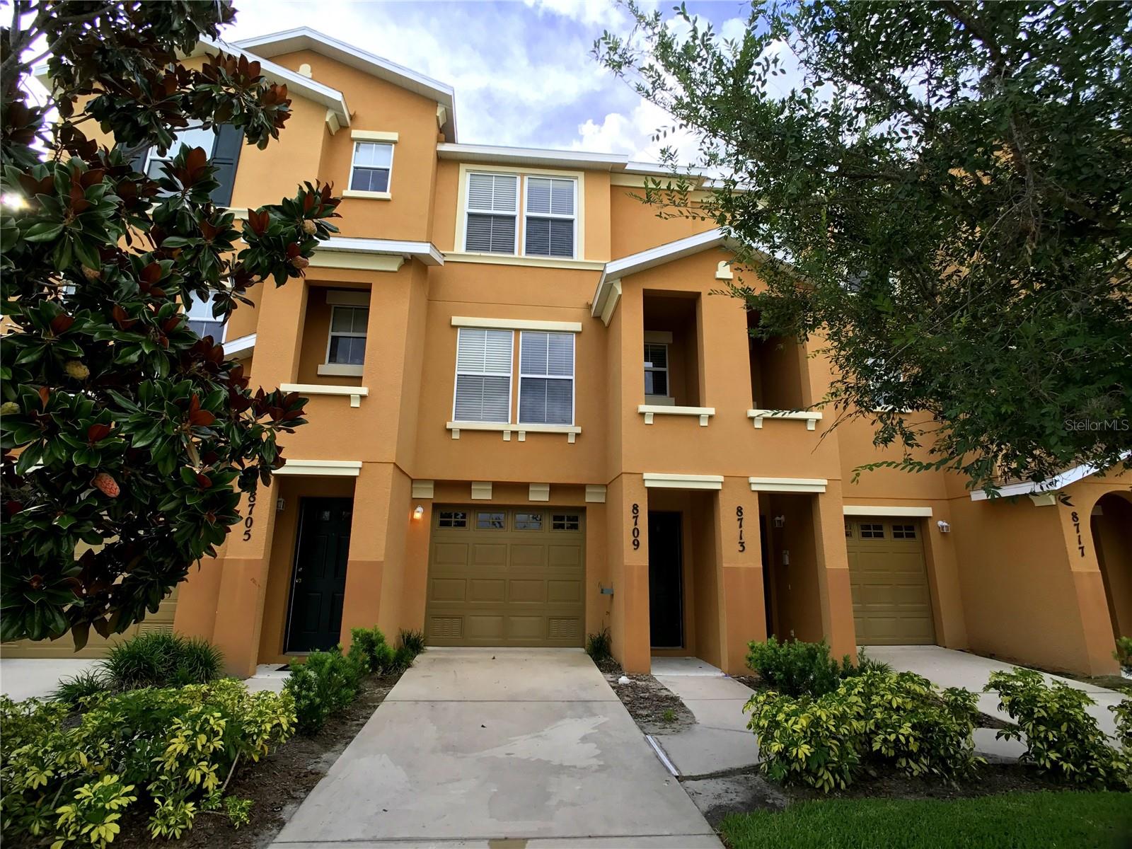 Details for 8709 Spruce Hills Court, LAKEWOOD RANCH, FL 34202