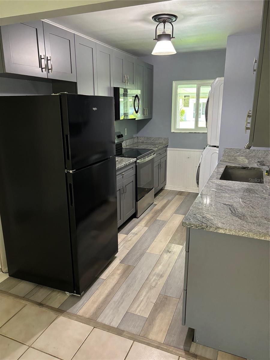 Image 2 of 12 For 4160 Fruitville Road 5