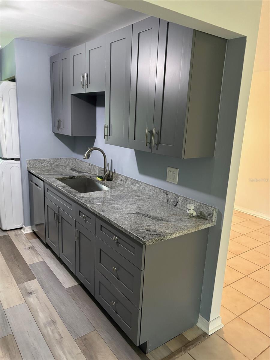 Image 3 of 12 For 4160 Fruitville Road 5