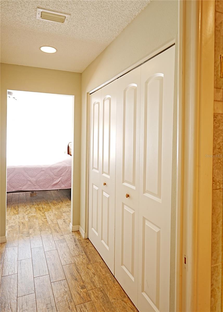 Image 13 of 36 For 802 Capri Isles Boulevard 231